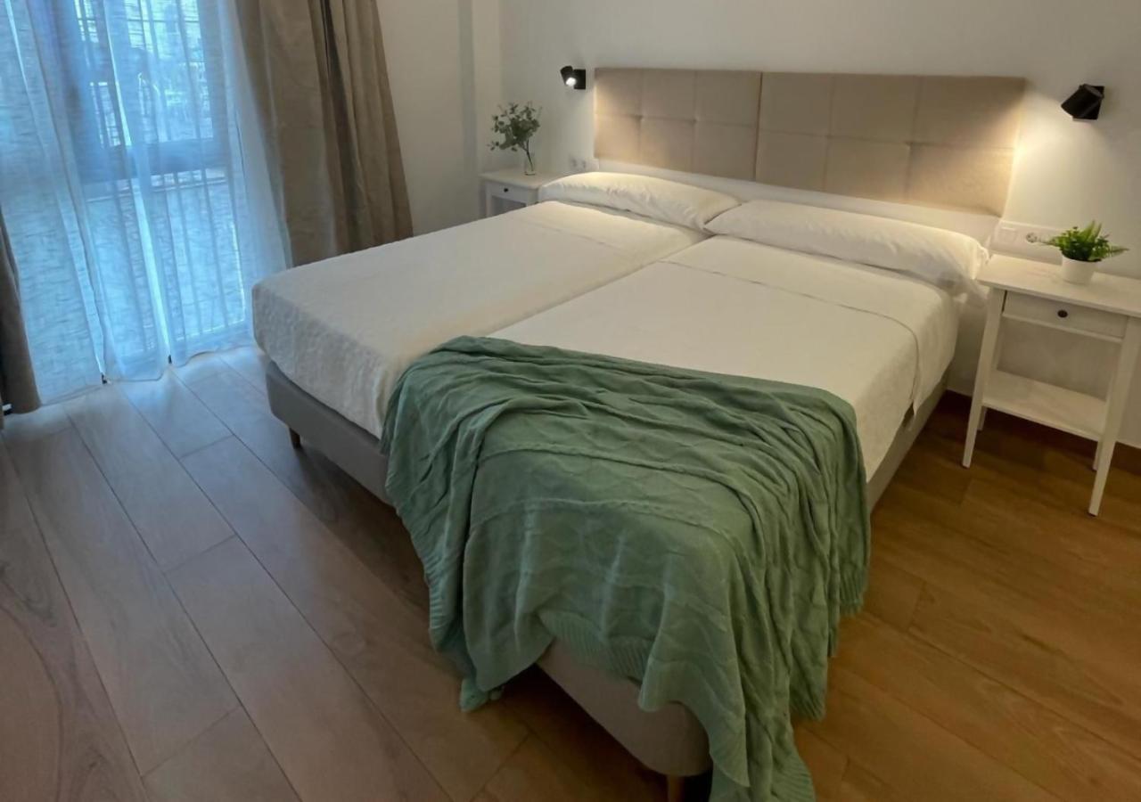 Global Suites Sevilla Εξωτερικό φωτογραφία