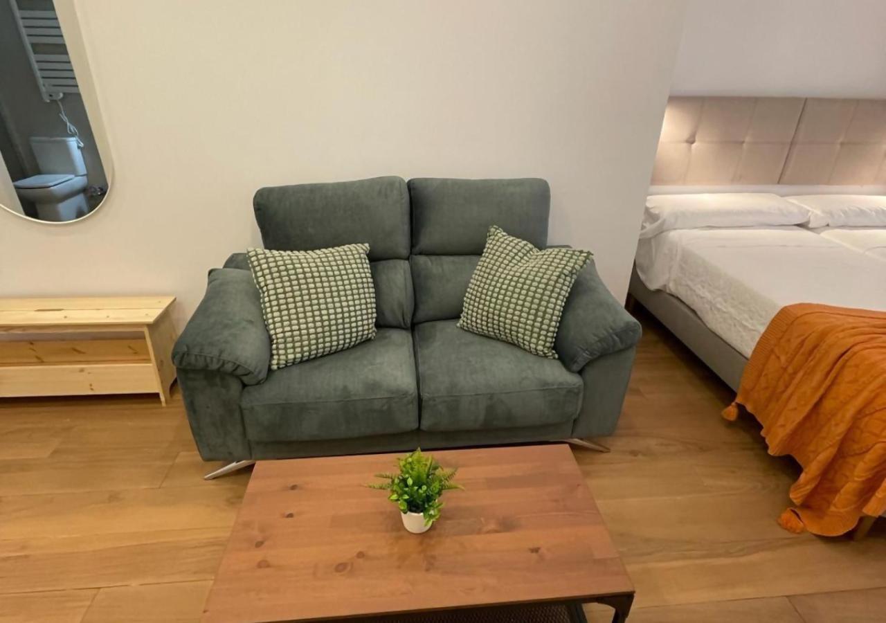 Global Suites Sevilla Εξωτερικό φωτογραφία