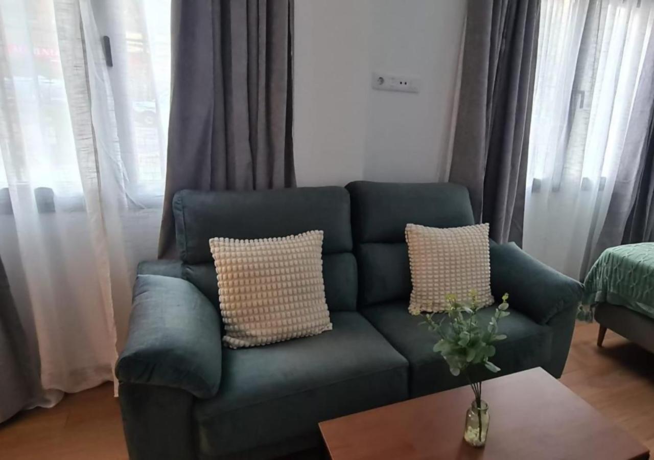 Global Suites Sevilla Εξωτερικό φωτογραφία